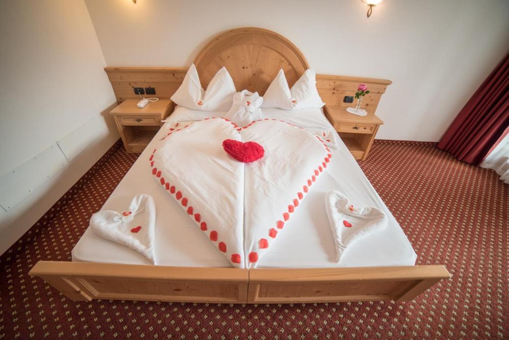 Olimpionico Hotel Кастелло-ді-Ф'ємме Екстер'єр фото